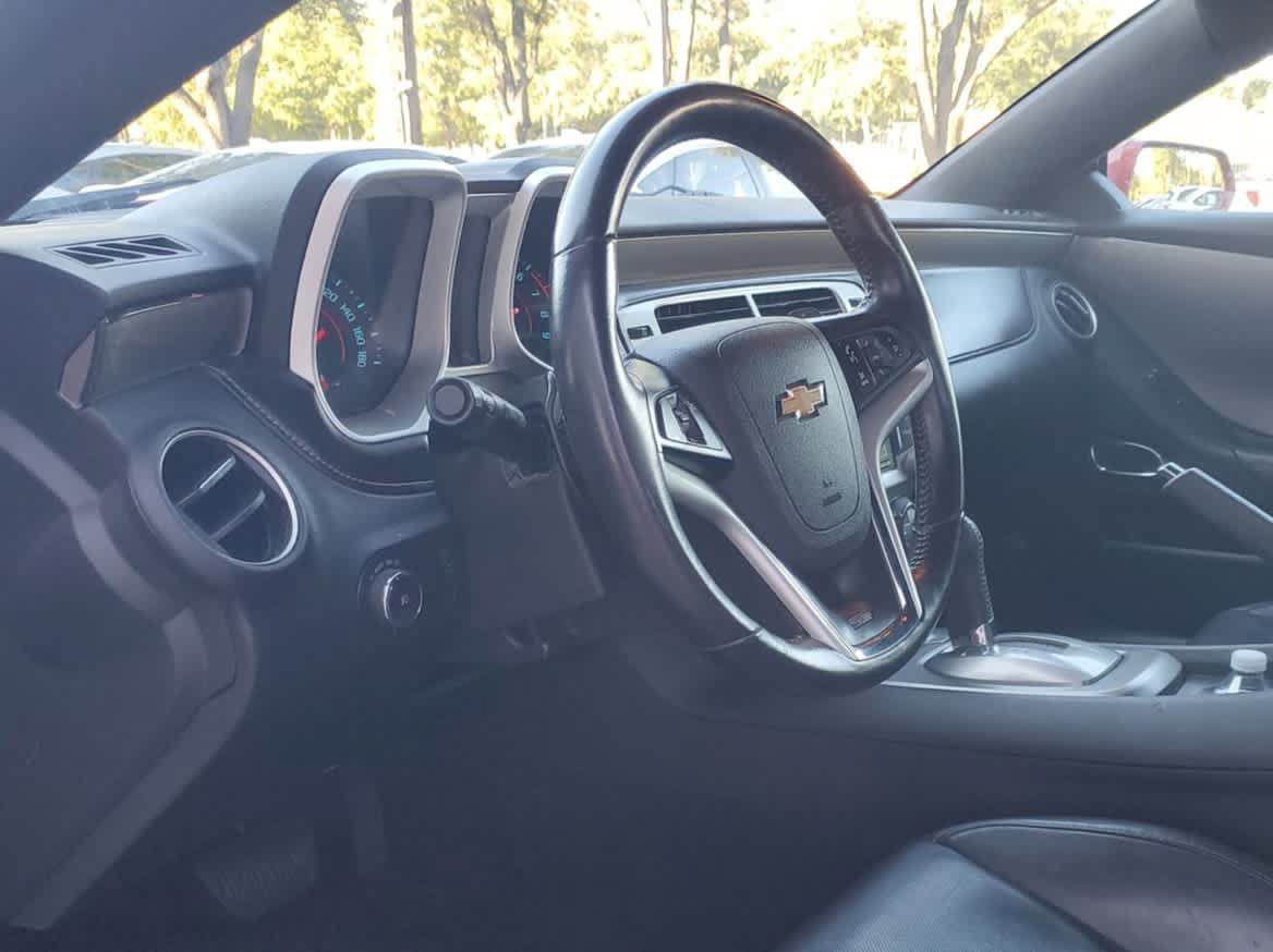 Used 2015 Chevrolet Camaro SS RWD image 2