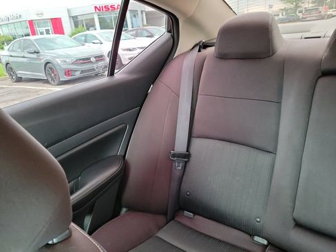 Used 2023 Nissan Altima 2.5 SV FWD image 10
