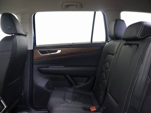 New 2026 Volkswagen Atlas SE image 26