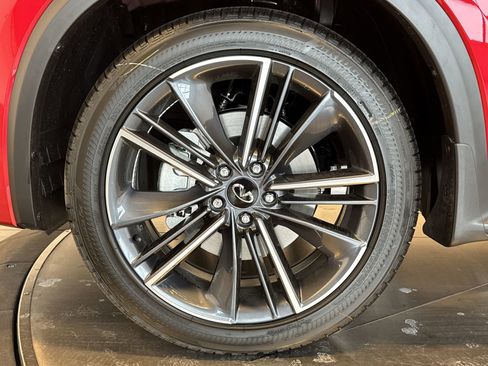 New 2025 INFINITI QX50 Sport image 10