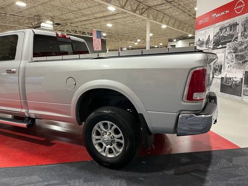 Used 2017 RAM 3500 Laramie image 15