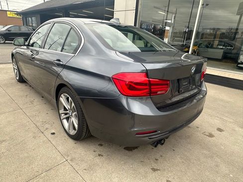 Used 2017 BMW 330i Sedan image 4