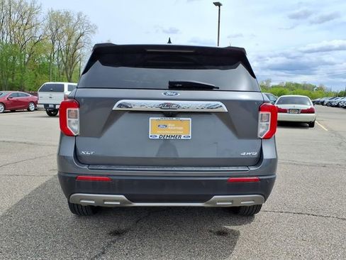 Certified 2023 Ford Explorer XLT w/ Equipment Group 202A AWD/4WD image 9