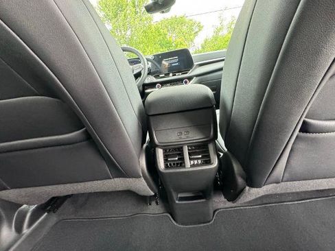 New 2026 Chevrolet Equinox LT w/ Convenience Package II image 28