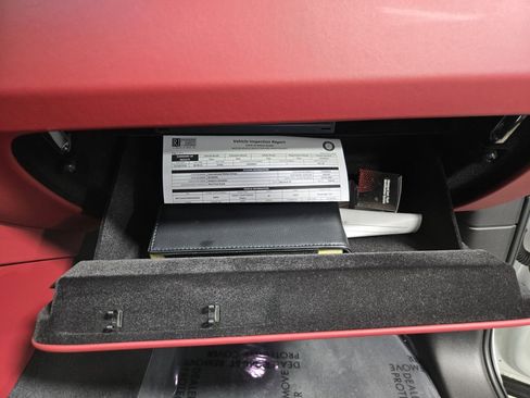 Used 2022 Porsche Cayenne Platinum Edition image 53