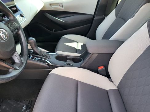 Used 2024 Toyota Corolla LE FWD image 25