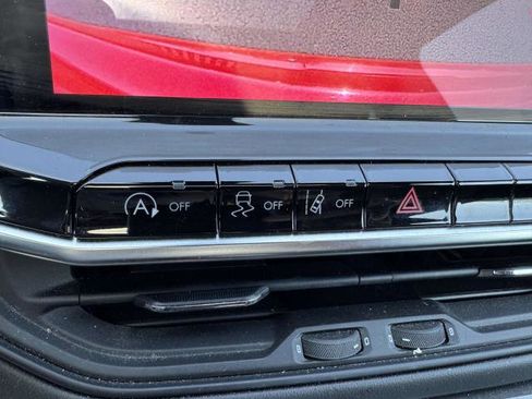 Used 2022 Jeep Compass Limited w/ (RED) Package image 14