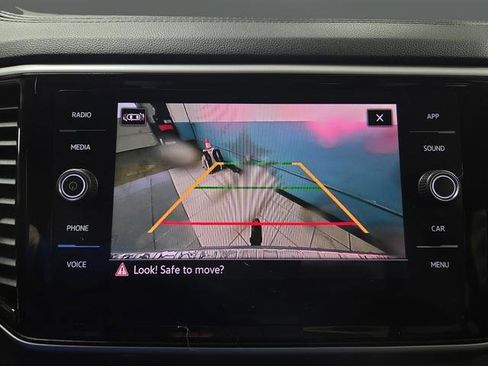 Used 2022 Volkswagen Atlas SE image 9