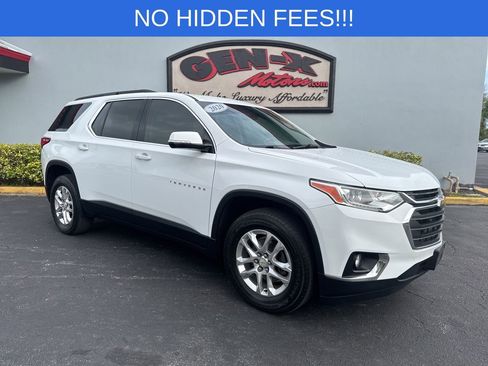 Used 2020 Chevrolet Traverse LT image 1