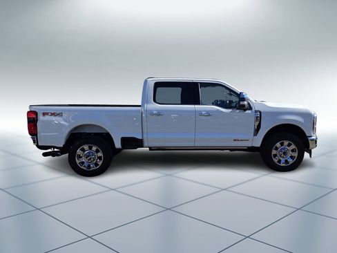 New 2026 Ford F250 Lariat w/ Lariat Ultimate Package image 3