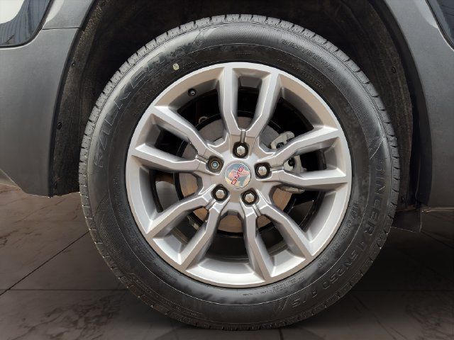 Used 2022 GMC Terrain SLT w/ Infotainment Package II AWD/4WD image 27