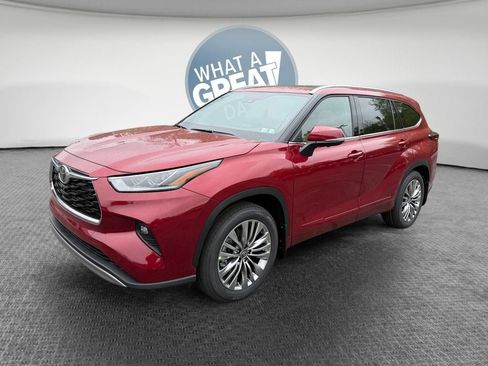 New 2026 Toyota Highlander Platinum AWD/4WD image 8