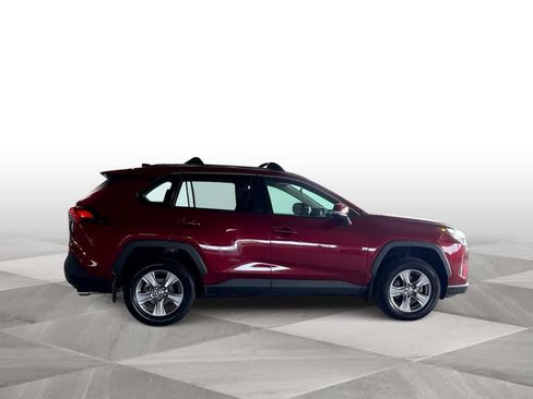 Used 2024 Toyota RAV4 XLE w/ Convenience Package FWD image 9