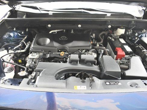 Used 2024 Toyota RAV4 XLE AWD/4WD image 29