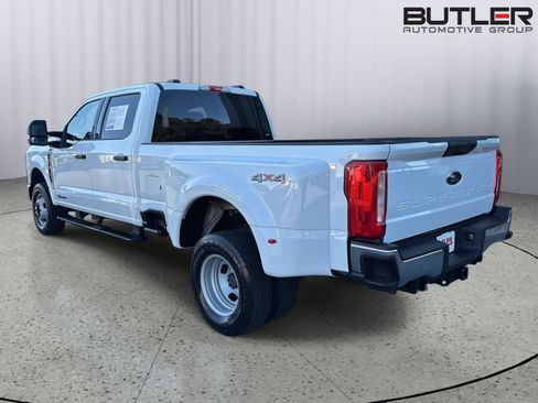 Used 2024 Ford F350 XLT image 3