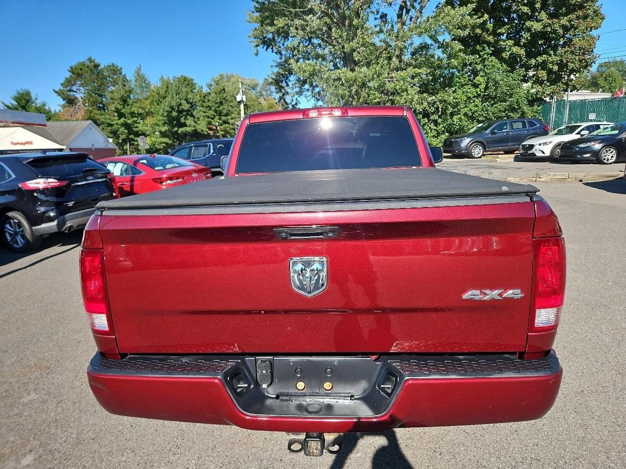 Used 2018 RAM 1500 Express AWD/4WD image 4