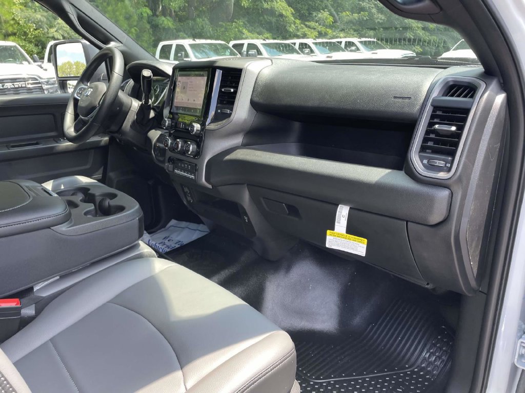 New 2026 RAM 3500 Tradesman w/ Chrome Appearance Group A AWD/4WD image 14