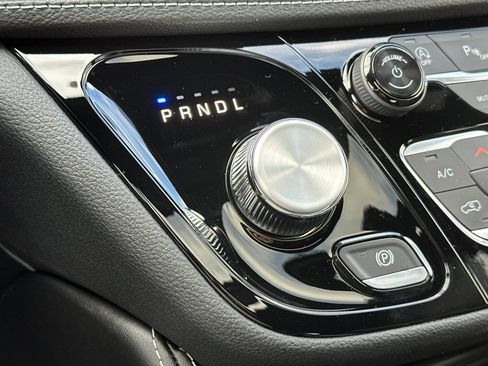 New 2026 Chrysler Pacifica Limited image 23