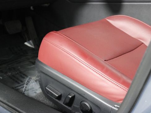 Used 2024 MAZDA MAZDA3 s image 30