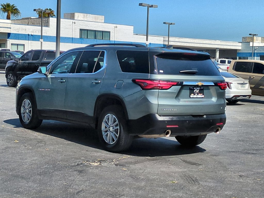 Used 2023 Chevrolet Traverse LT FWD image 6