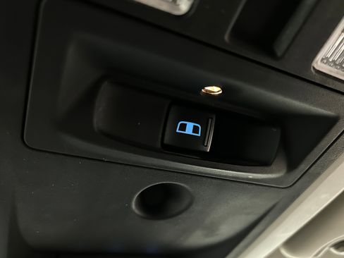 Used 2016 RAM 1500 Sport w/ Black Ram 1500 Sport Group image 27