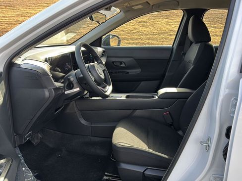 New 2026 Nissan Kicks S image 8