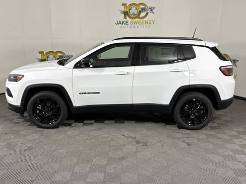 New 2026 Jeep Compass Latitude image 4