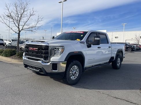 Used 2021 GMC Sierra 2500 4x4 Crew Cab w/ Convenience Package image 3