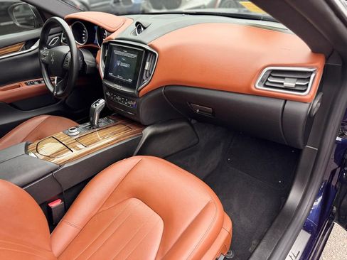 Used 2019 Maserati Ghibli S Q4 AWD/4WD image 28