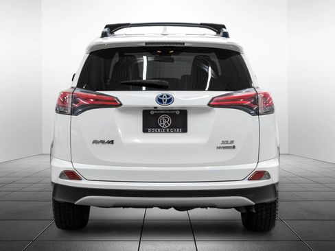 Used 2017 Toyota RAV4 XLE w/ All Weather Liner Package AWD/4WD image 10