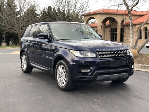 Used 2014 Land Rover Range Rover Sport SE image 5