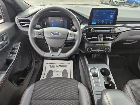 Used 2025 Ford Escape ST-Line image 12