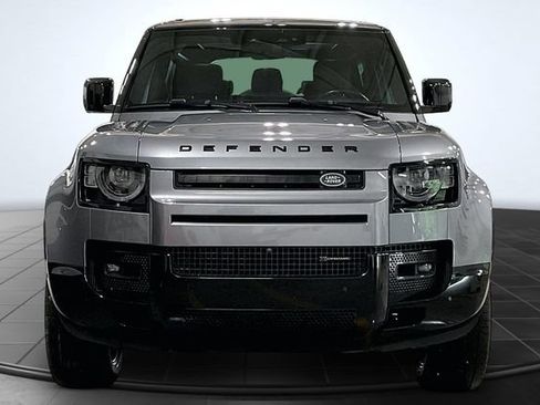 Used 2023 Land Rover Defender 90 X-Dynamic SE AWD/4WD image 3