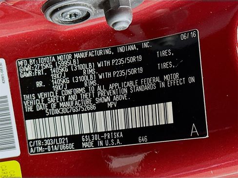 Used 2016 Toyota Sienna L image 35