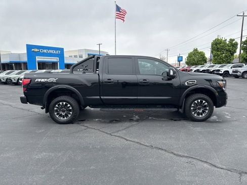 Used 2023 Nissan Titan PRO-4X w/ Pro-4x Convenience Package AWD/4WD image 8