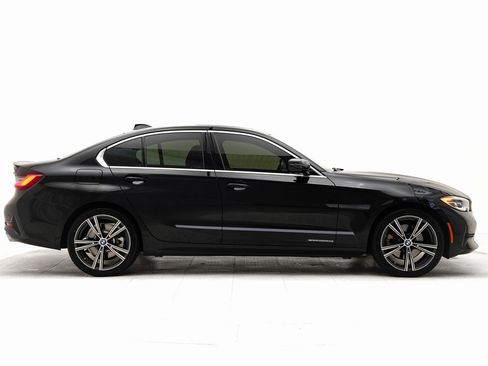 Used 2020 BMW 330i xDrive 330i xDrive w/ Convenience Package image 2