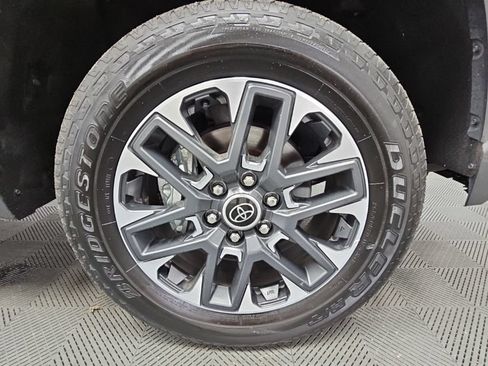 Used 2024 Toyota Tundra Limited AWD/4WD image 47