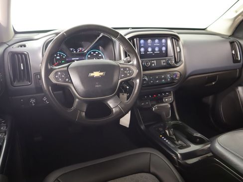 Used 2021 Chevrolet Colorado Z71 image 2