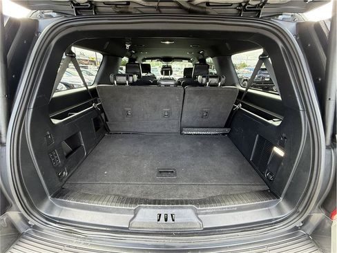 Used 2019 Ford Expedition Max XLT w/ Equipment Group 202A RWD image 26