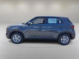New 2025 Hyundai Venue SE image 4