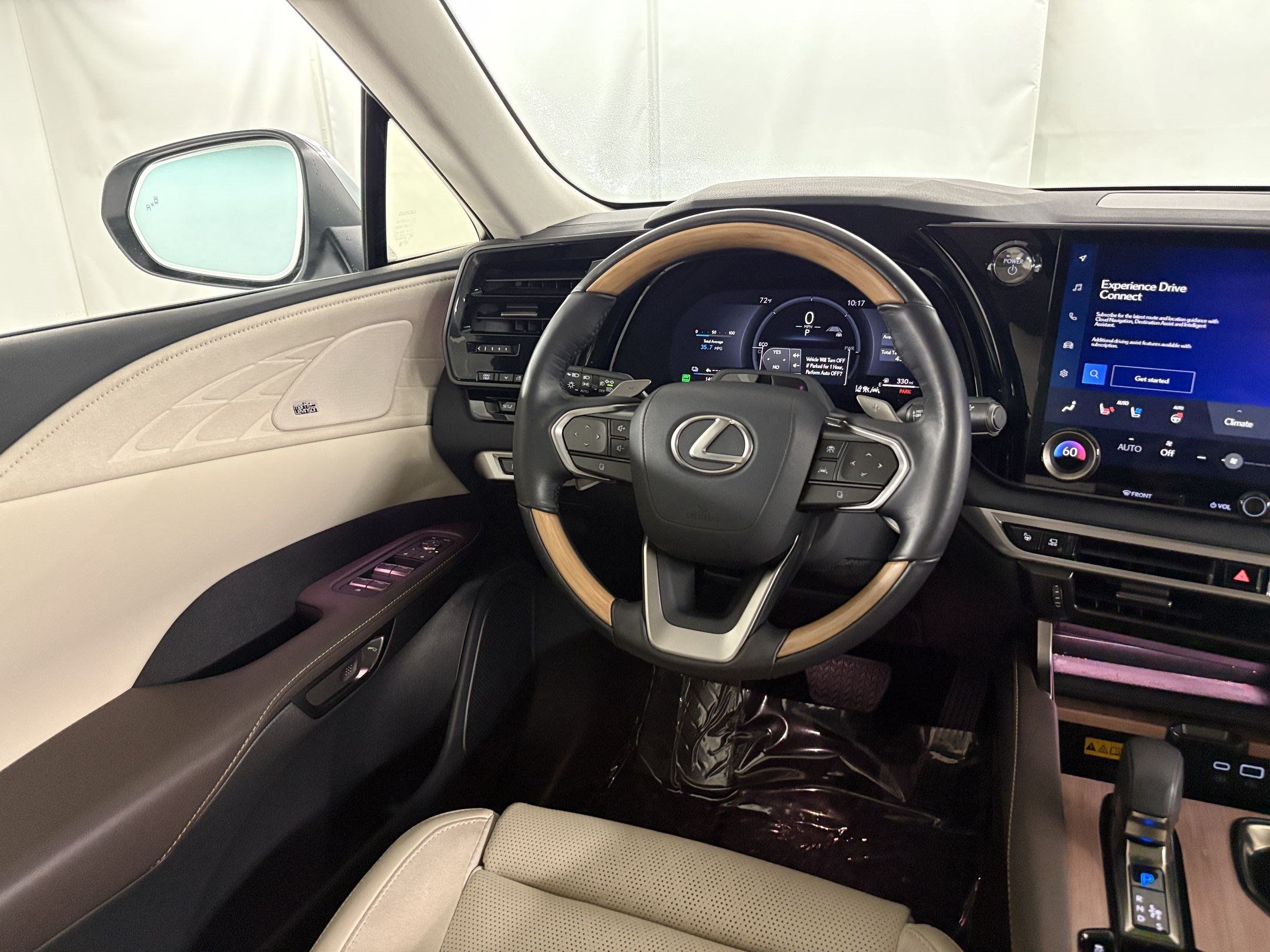 Used 2025 Lexus RX 450h AWD w/ Convenience Package image 29