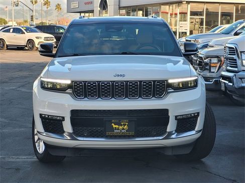 Certified 2021 Jeep Grand Cherokee L Summit w/ Luxury Tech Group V image 2