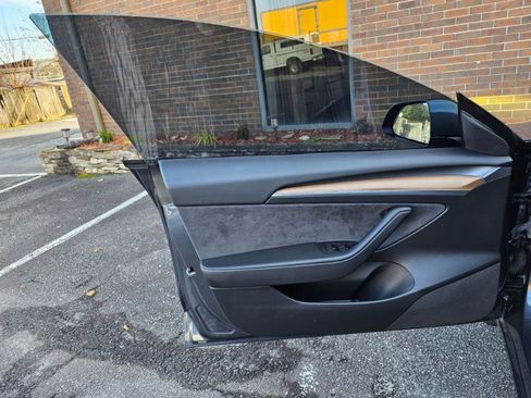 Used 2022 Tesla Model 3 image 33