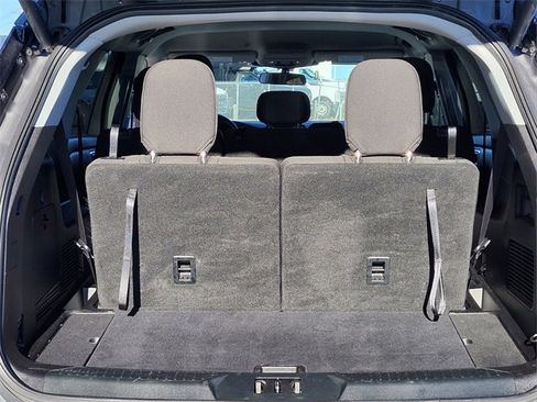 Certified 2021 Ford Explorer XLT image 32