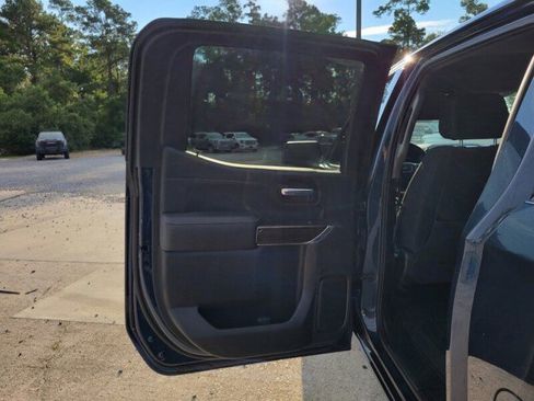 Used 2020 GMC Sierra 1500 Elevation w/ Elevation Value Package image 27