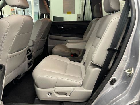 Used 2018 Honda Pilot Elite image 16