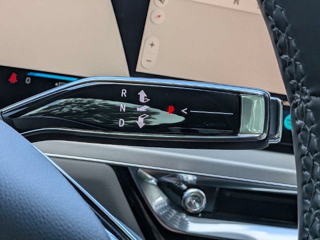 Certified 2024 Cadillac Lyriq Sport AWD/4WD image 33