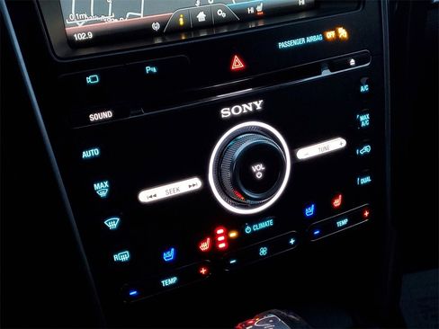 Used 2016 Ford Explorer Sport w/ Equipment Group 401A image 20