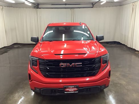 Used 2022 GMC Sierra 1500 Elevation AWD/4WD image 3