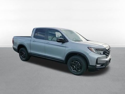 New 2025 Honda Ridgeline TrailSport+ image 3